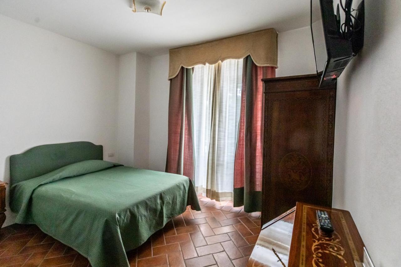 La Locanda Di Adele - Il Giardinetto B&B สการ์เปริอา ภายนอก รูปภาพ