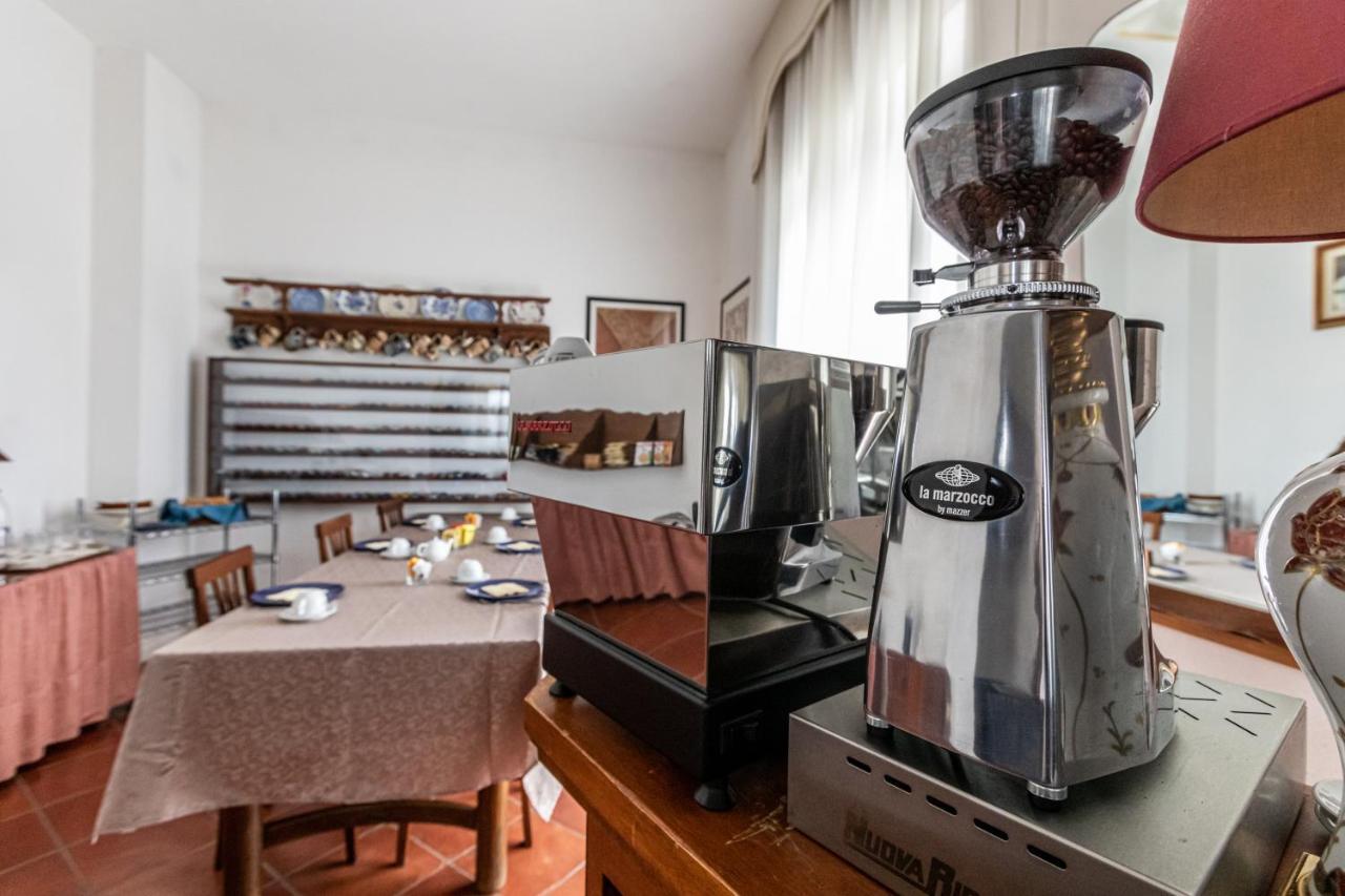 La Locanda Di Adele - Il Giardinetto B&B สการ์เปริอา ภายนอก รูปภาพ