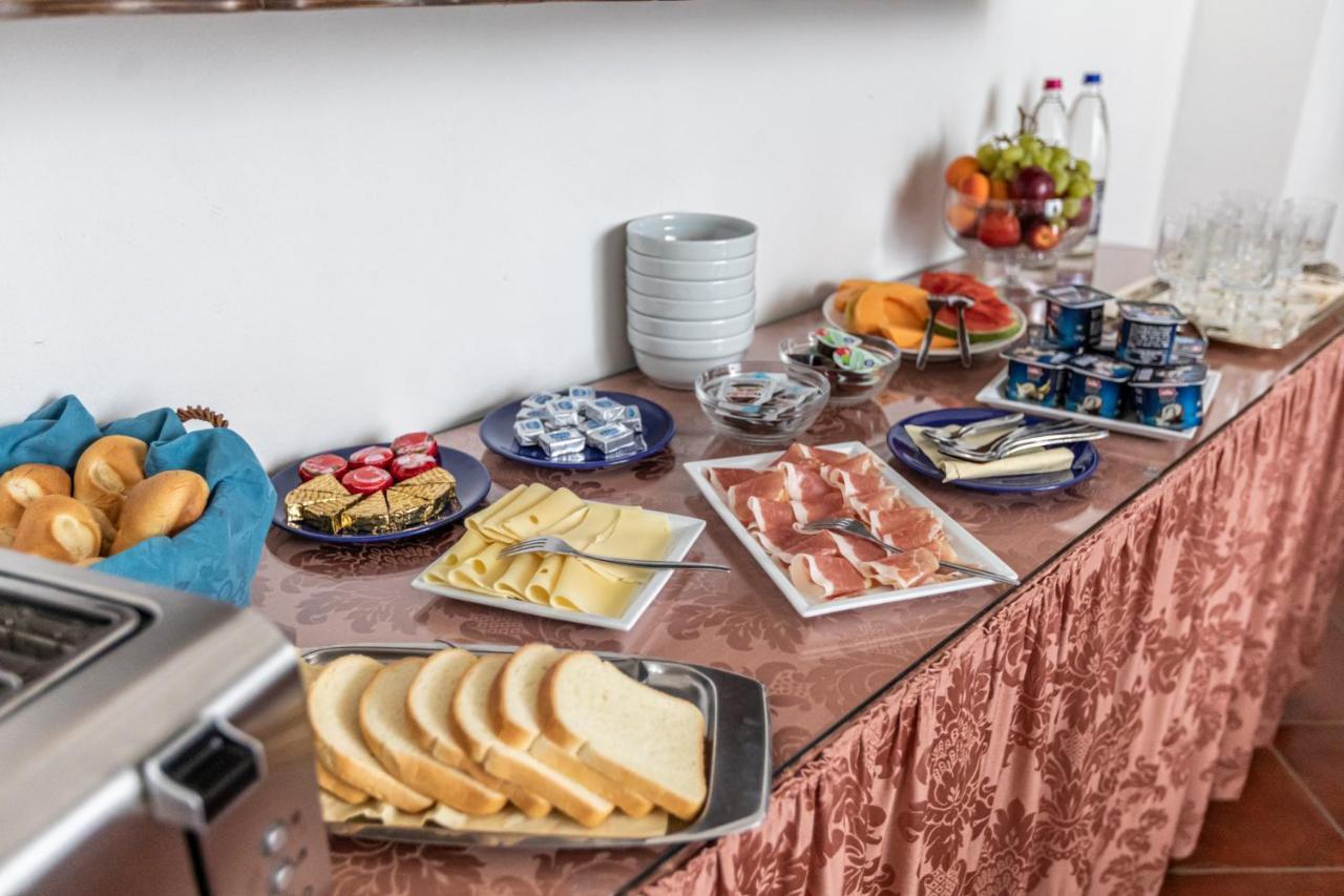 La Locanda Di Adele - Il Giardinetto B&B สการ์เปริอา ภายนอก รูปภาพ